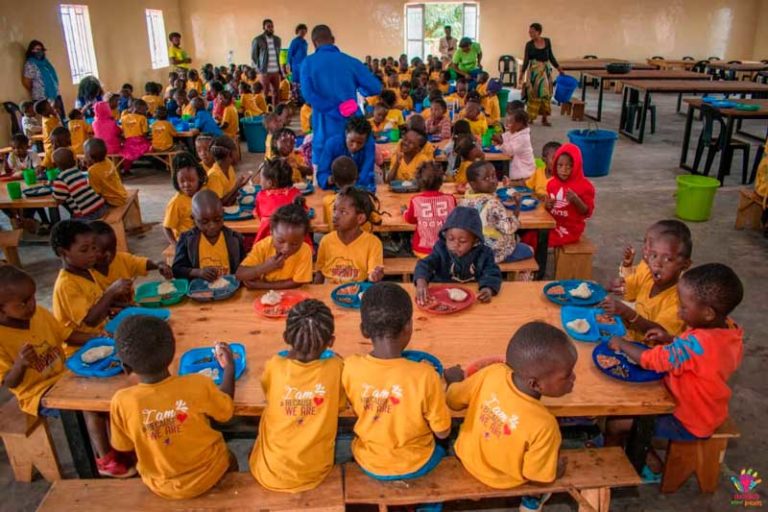 Refeitorio-Malawi-Instituto-Alok